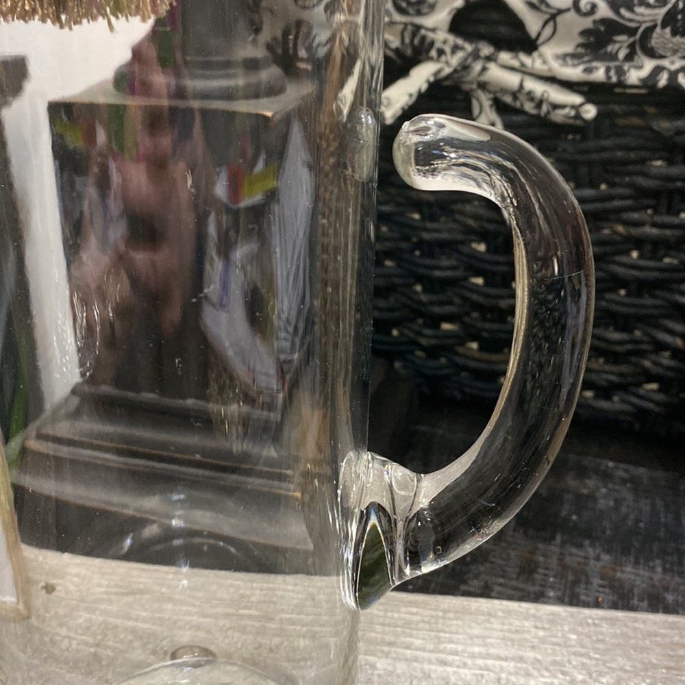RARE Sleek Vintage Clear Glass Martini Pitcher With Open Handle! - Picture 2 of 6